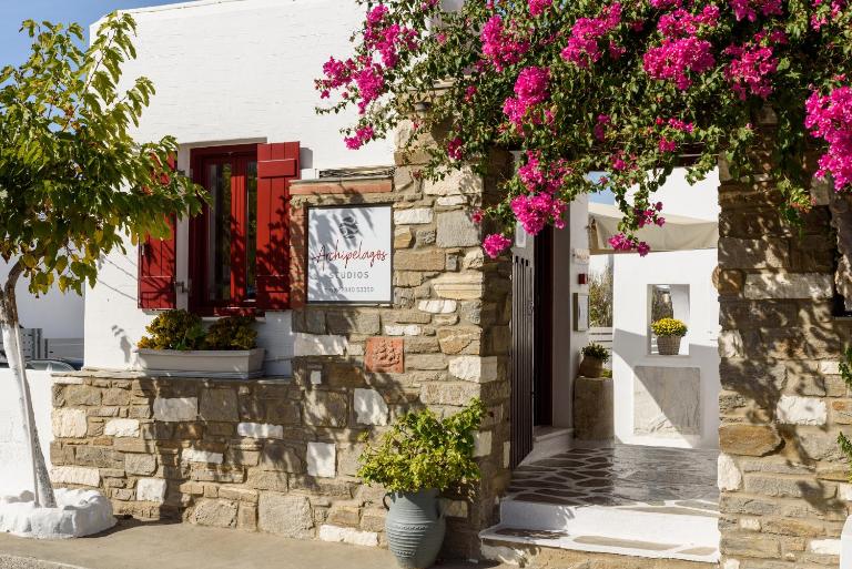 Archipelagos Studios - B&B Naoussa