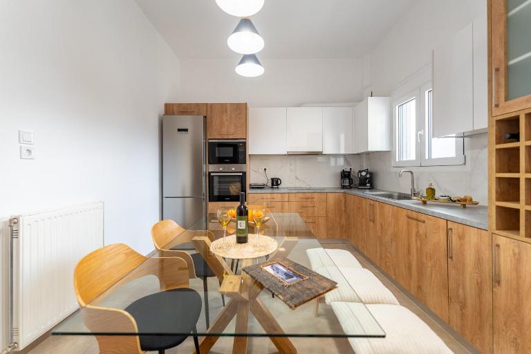 Corso Venezia Luxury Apartment 3BR - B&B Chania
