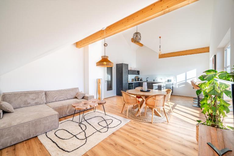 LIBORIA I Traumhafte Ferienwohnung in Aidling am Riegsee - Chambres d'hôtes Riegsee