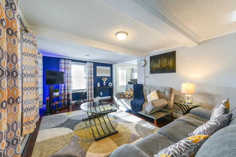 Home Near Parks & Downtown Worcester - B&B Worcester