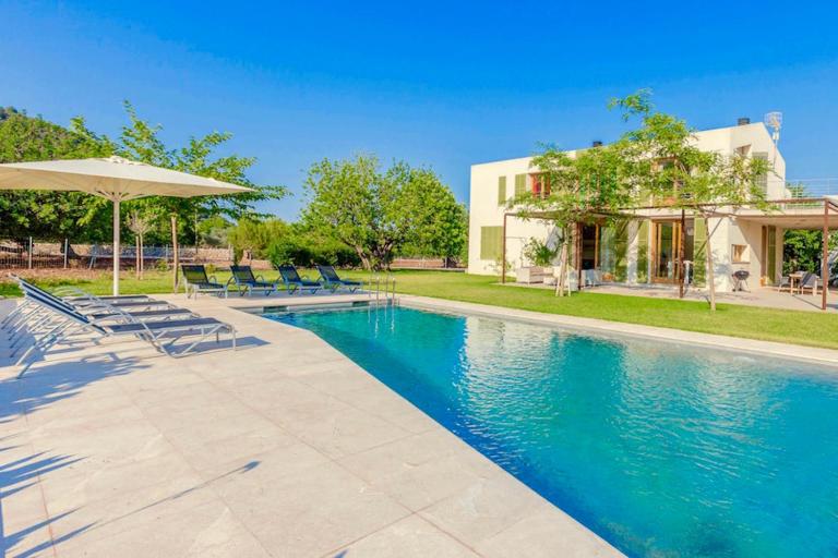 Ca Na Borrassa by Sealand Villas - B&B Pollença