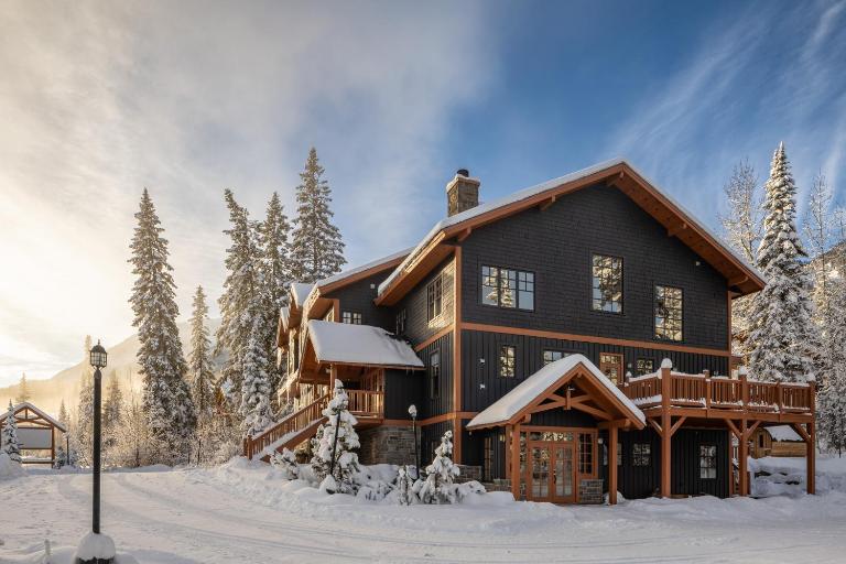 Copper Horse Lodge - B&B Golden
