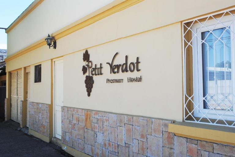 Hostal Petit Verdot - B&B Santa Cruz