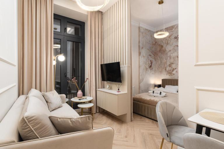 CITYSTAY Stylowy Apartament w Centrum Łodzi - Ferienwohnung Łódź