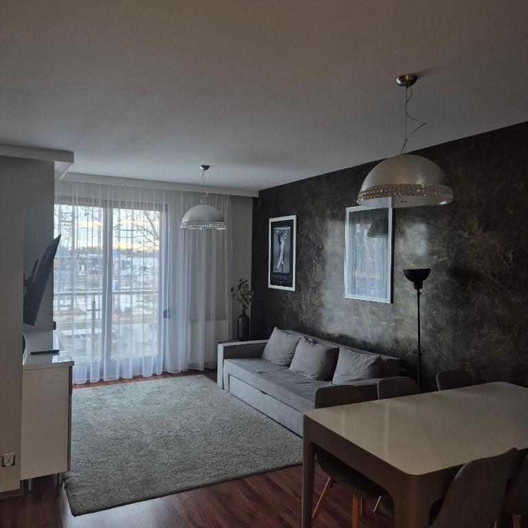 Apartament Karkonoska z garażem - B&B Wroclaw