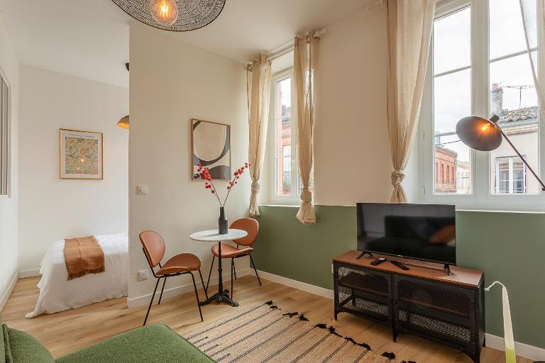 Le Tisserand - Appartement Cosy proche de la Gare - Bed and Breakfast Toulouse