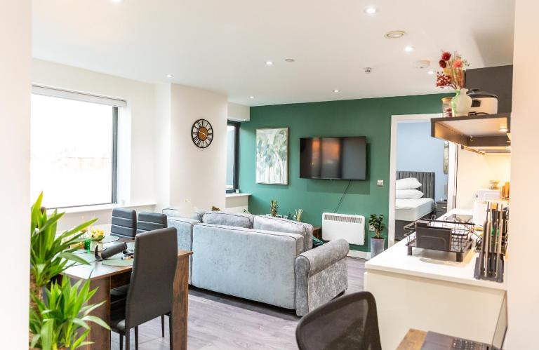 Sweet Stay, 2 Bed Luxury Apartment close to Birmingham Central - Bed and Breakfast Birmingham