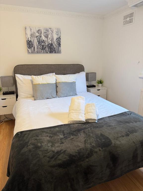 Charming and affordable flat for 4 people 7 min walking from OXFORD STREET - with breakfast - Chambres d'hôtes Londres