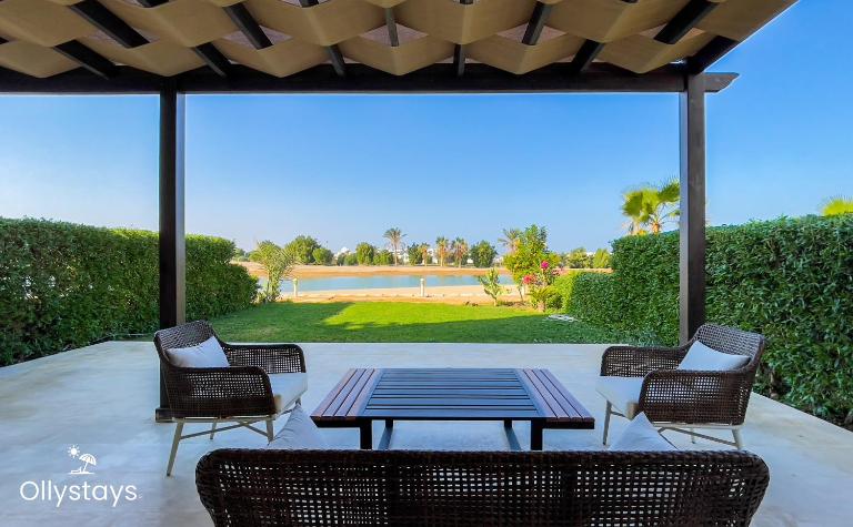 Ollystays 4BR Townhouse Shared Pool El Gouna - B&B Hurghada