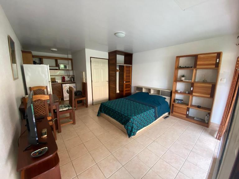 Studio de standing avec jardin - Hibiscus - B&B Cayenne