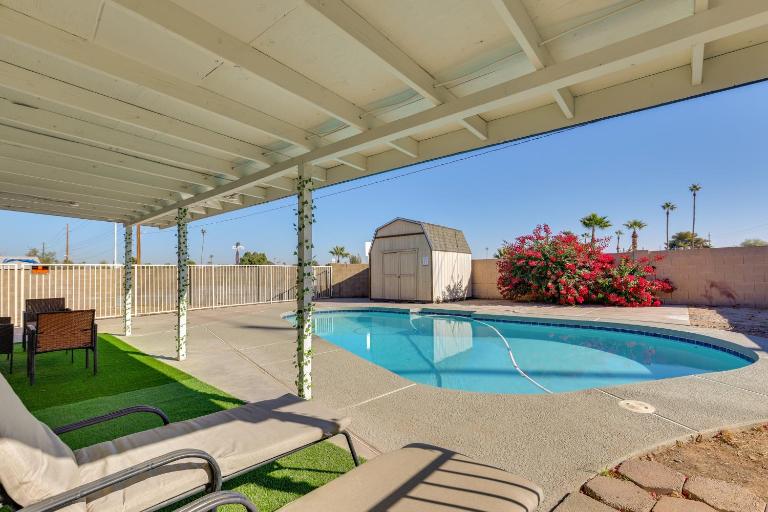 11 Mi to Dtwn Phoenix: Main House w/ Outdoor Oasis - B&B Phoenix