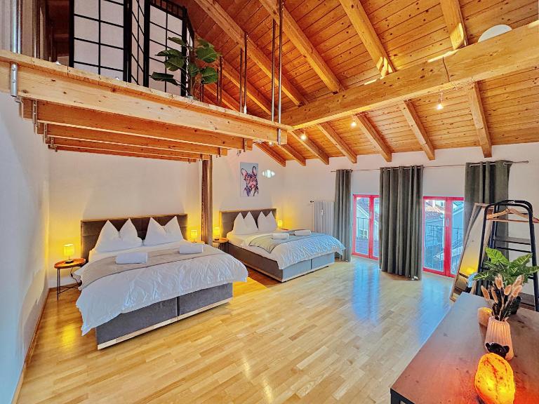 'GoldPath' Loft - Exclusiv - Sauna - XXL - Central - Tiefgarage - Cozy - Ferienwohnung Waldkirchen