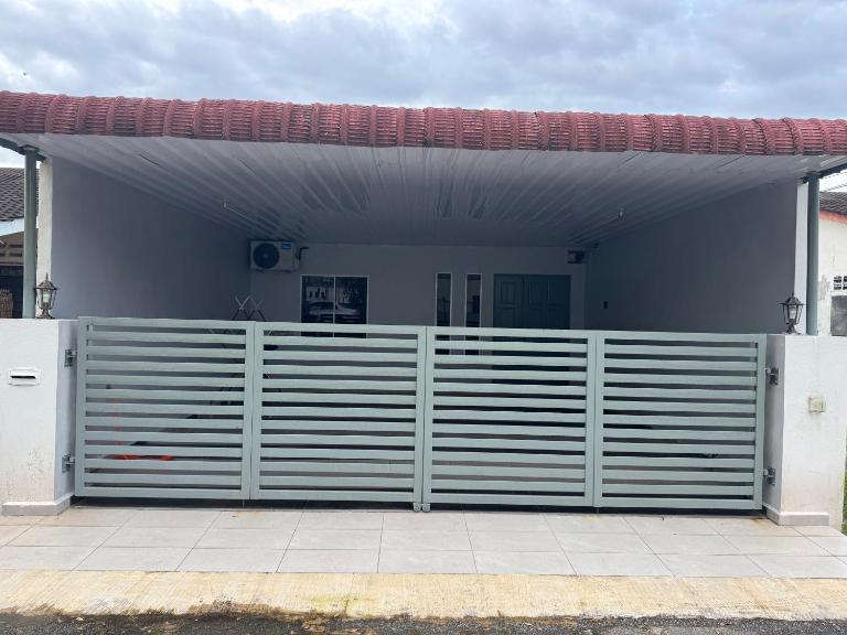 Wika Homestay - B&B Kulim