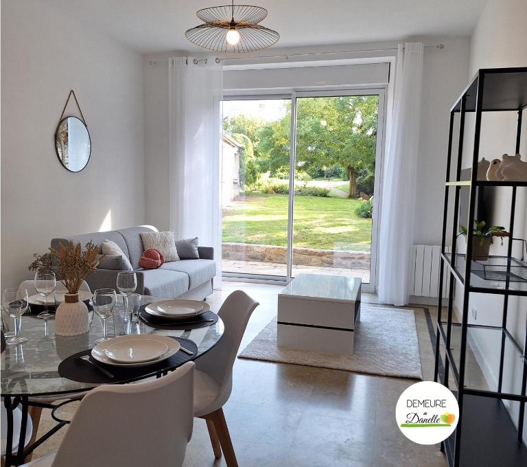 Appart chic calme rdc-jardin-terrasse-centre Mayenne - B&B Mayenne