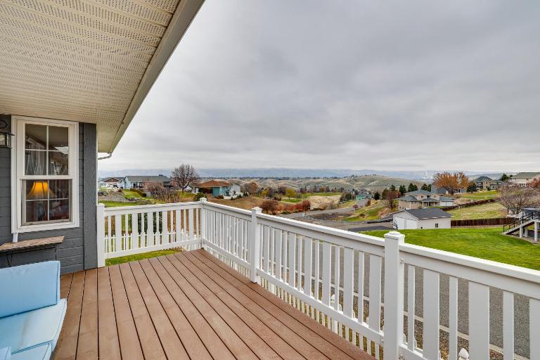 6 Mi to Dtwn Lewiston: Quiet Home w/ Views - B&B Clarkston