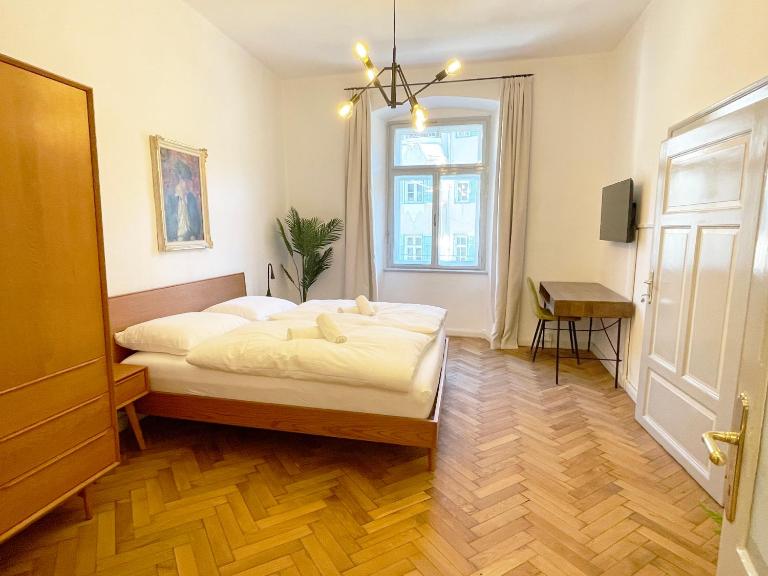 Rosa Apartments City Center with Parking - B&B Merano
