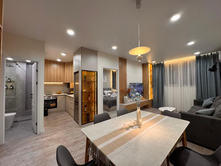 Saryan Vibes Boutique Stay with Netflix and Self Check-in - B&B Jerevan