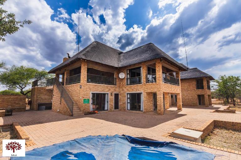 Zebula Golf and Wildlife Estate - Spectacular View Pax 13 - Moi Signature Luxury villa - B&B Mapella