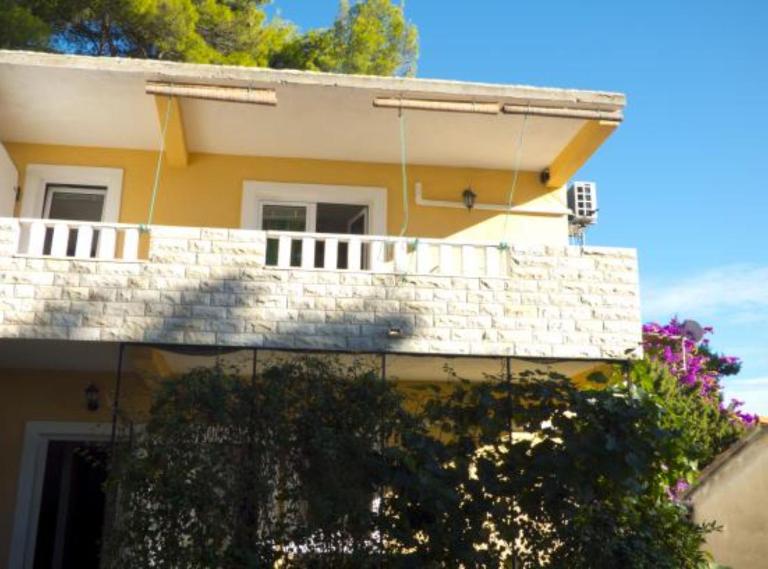 Beachfront Apartments Plaža - B&B Ivan Dolac