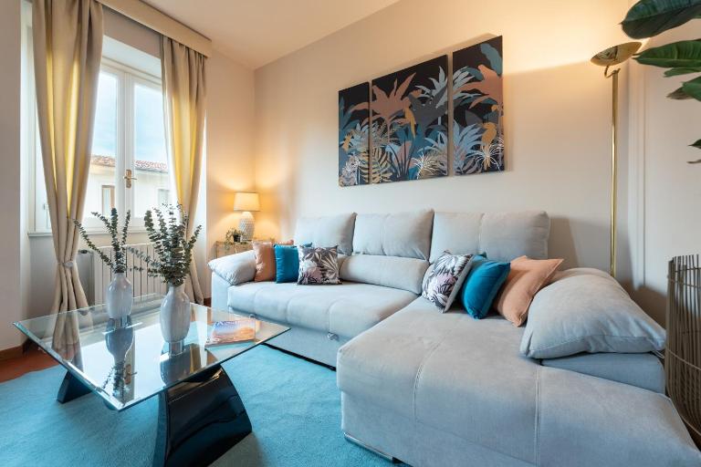 Via Panzani 16, 4th Floor - Patrizia - Bright apartment 300m from Duomo and Train station - B&B Florence