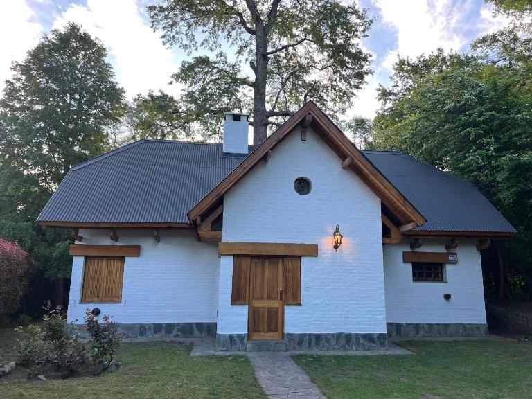 La casita de LOS CERROS DE SMA - B&B San Martín de los Andes