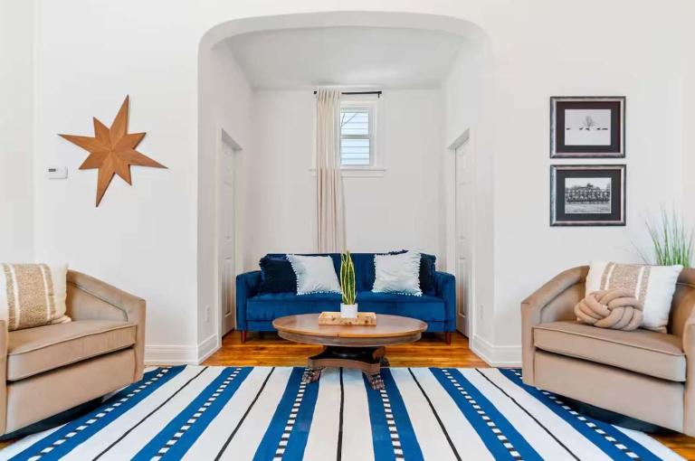 Stylish Retreat Walkable to Bars & Restaurants - Ferienwohnung Louisville