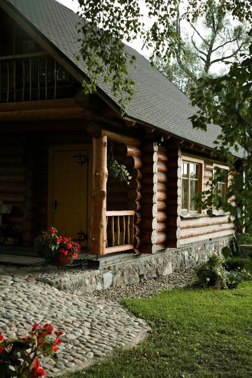 Brīvdienu māja Pie sievasmātes - B&B Cesvaine
