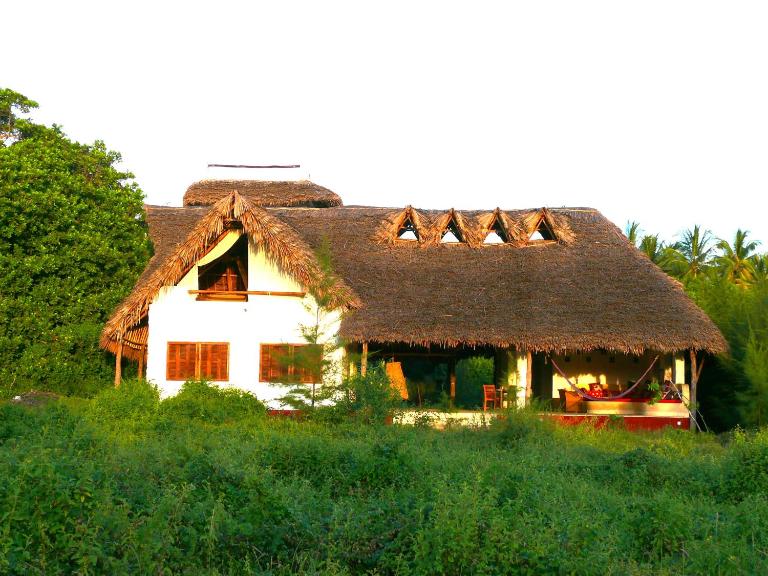 Secluded Eco-Villa overlooking Mida Creek - Bed and Breakfast Watamu