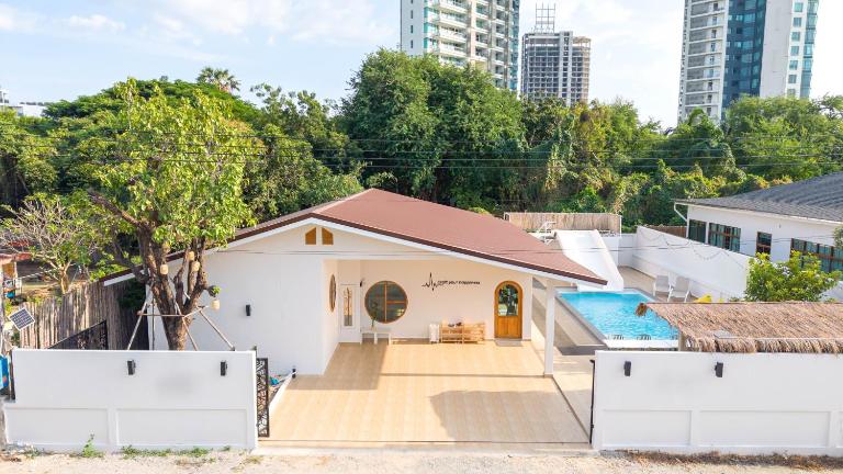 De Beach pool villa เดิน 3 นาทีจากชายหาด - B&B Jomtien Beach