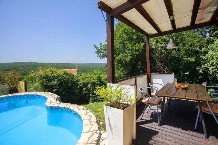 Holiday Home Deborah with Private Pool - Ferienwohnung Labin