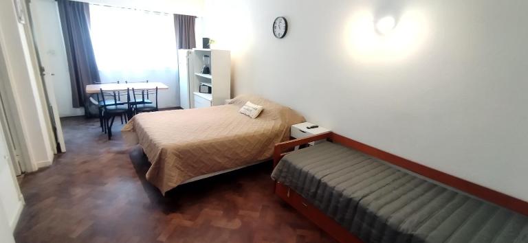 Depto Corrientes2 zona Centro para 3 personas - Chambres d'hôtes Mar del Plata