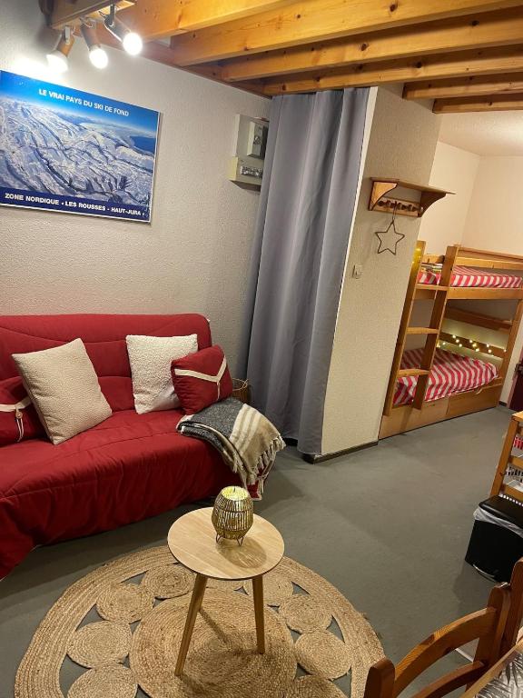Chaleureux studio montagnard avec balcon 2402 - Ferienwohnung Prémanon
