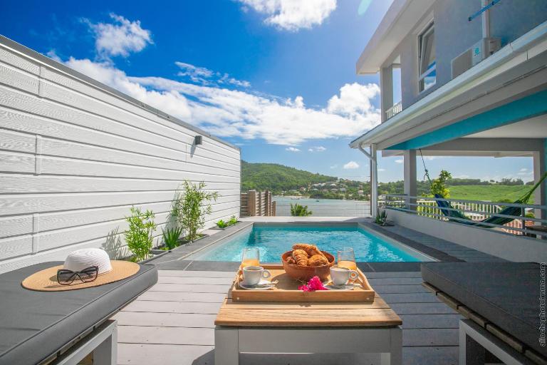 Sublime Villa Piscine - Trésor de la Baie - B&B La Trinité