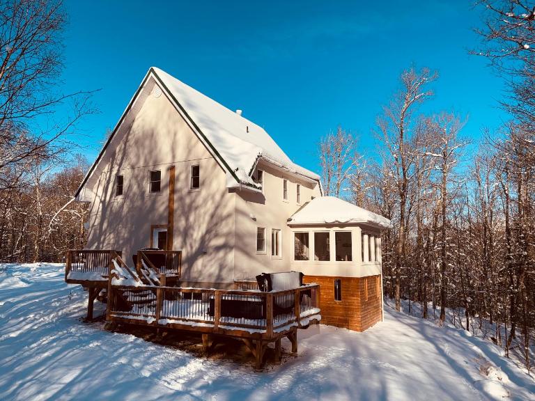 A Superior Experience - Tremblant N - hot tub and gym - B&B Lac-Supérieur