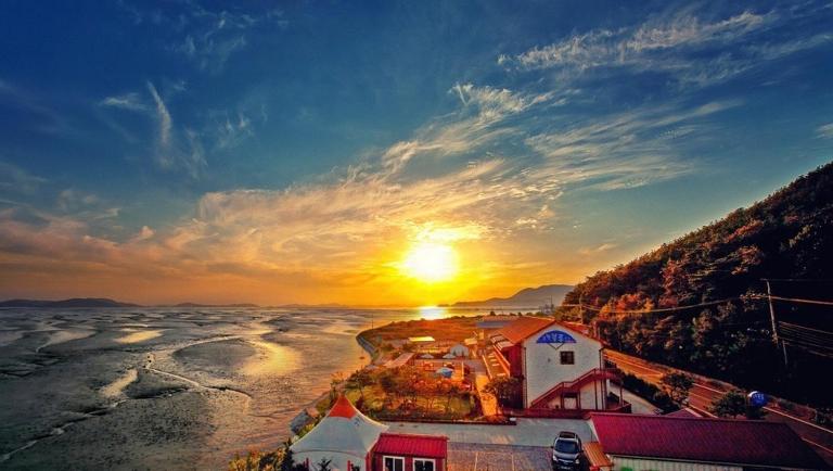 Ganghwa Granblue Pension - B&B Gonggae