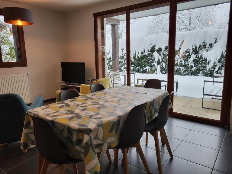 Zorta - Ground floor apartment with private garden - B&B Samoëns