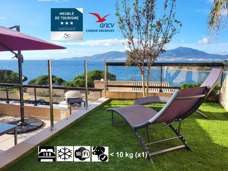 So Leil So Fun à Porticcio - 45m2 - Grand lit 180 - Plage à pied - Wifi fibre - Terrasse - B&B Porticcio