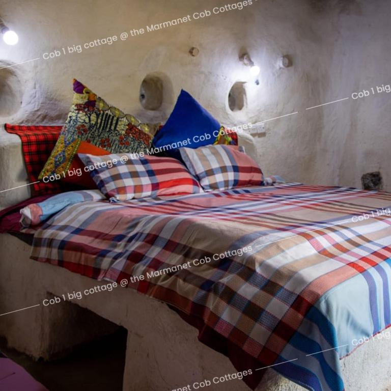 The Marmanet Cob cottages - Chambres d'hôtes Subuko