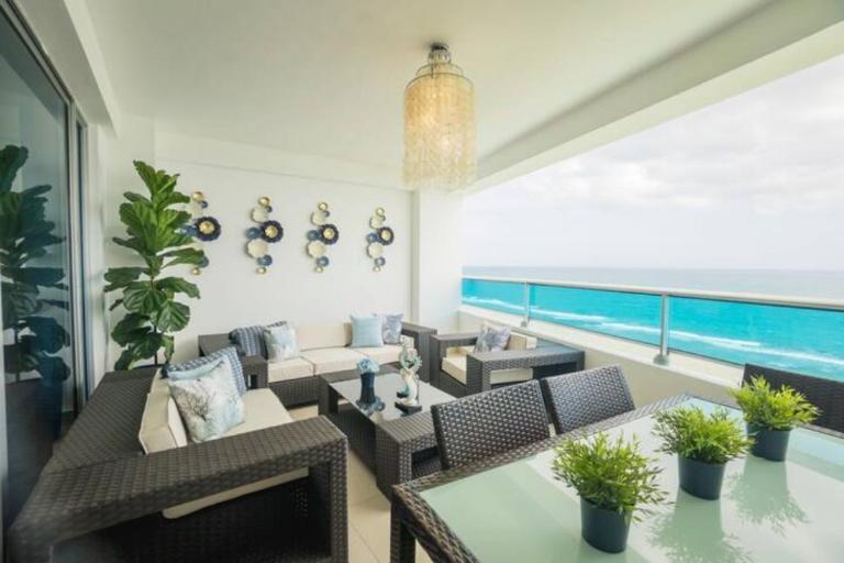 Luxury Beachfront 2BR at Las Olas, Juan Dolio - Chambres d'hôtes La Puntica de Juan Dolio