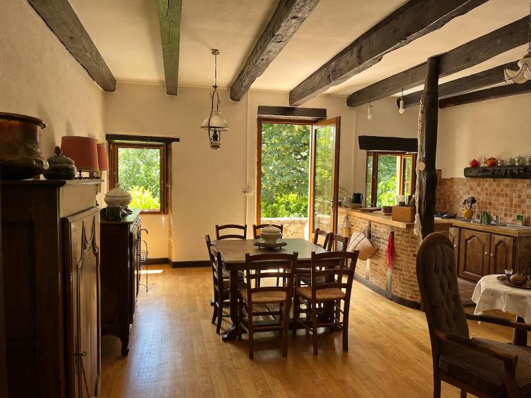 Deconnected village house - B&B Cardaillac