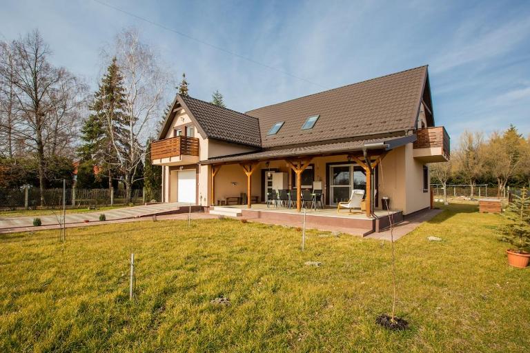 MarVen Apartman - Bed and Breakfast Balatonkenese