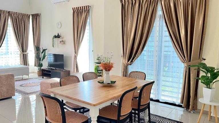 DLaman Hijau - B&B Merlimau
