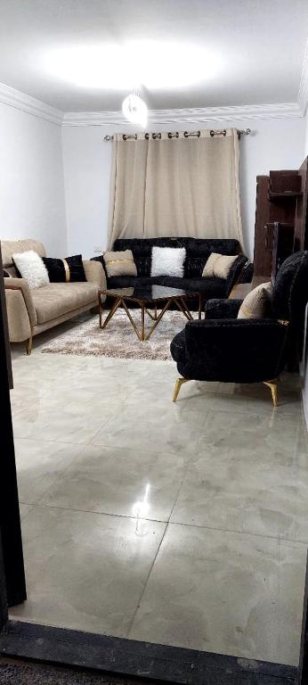 COZY Studio in Nasr city 3 bedrooms & Superb Location - Ferienwohnung Kairo