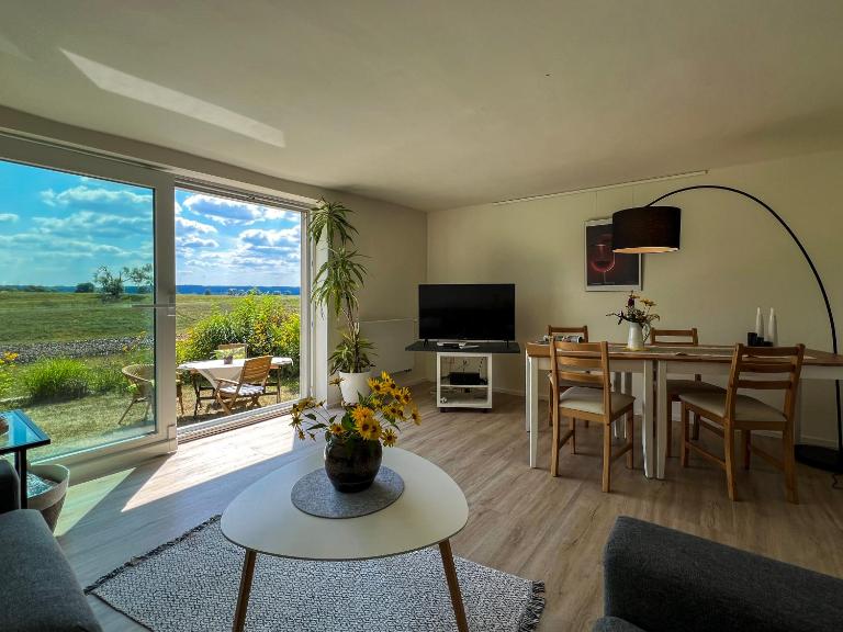 Haus am Oderstrom - Ferienwohnung Hohensaaten
