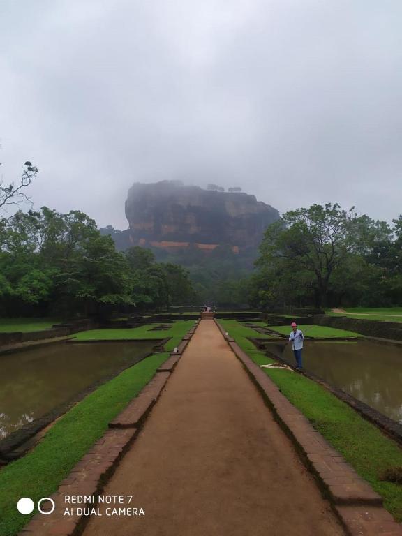 Winstar Homestay - B&B Sigiriya