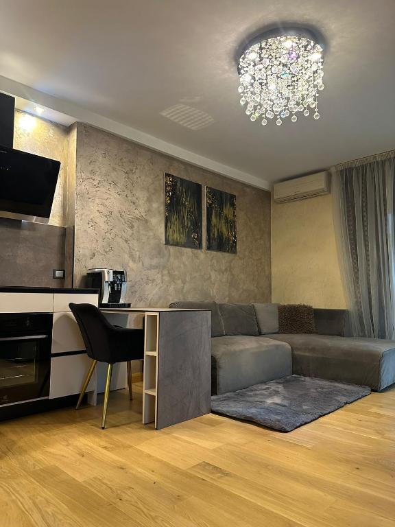 Hugo Apart - B&B Marupe