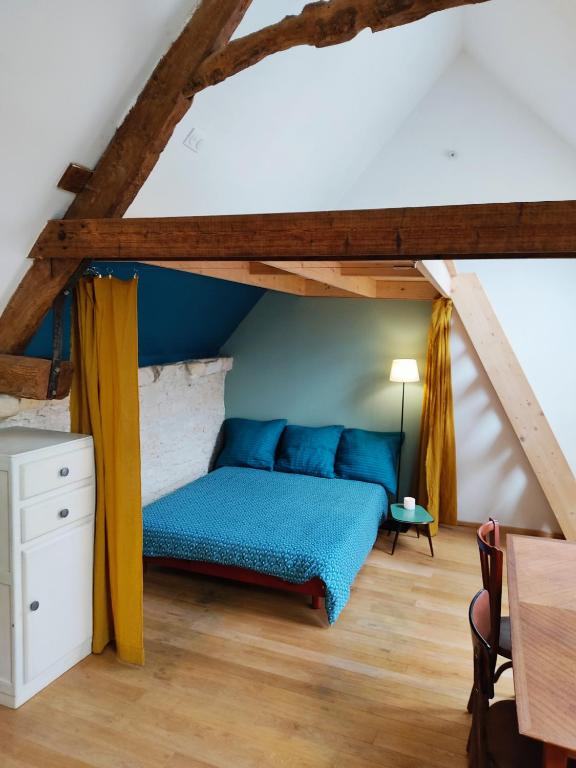 Agréable maisonnette en duplex, avec patio proche mer - B&B Lion-sur-Mer
