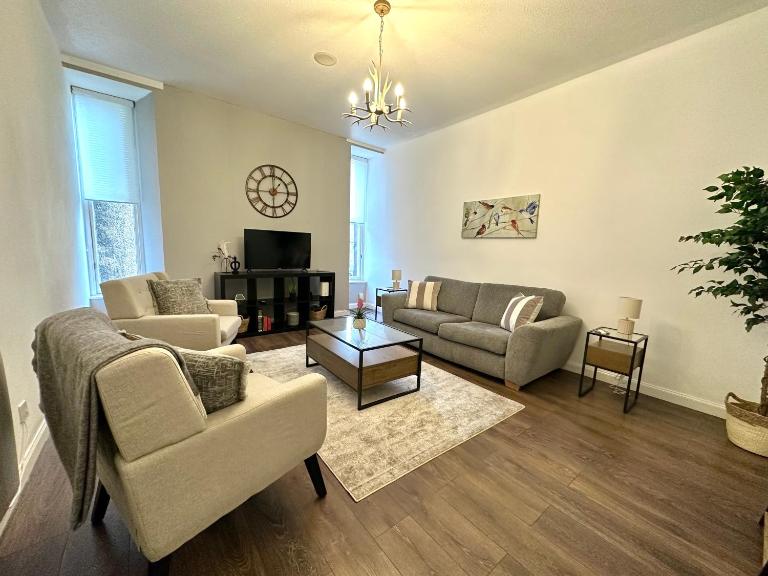 Large City Centre Apartment - Ferienwohnung Perth