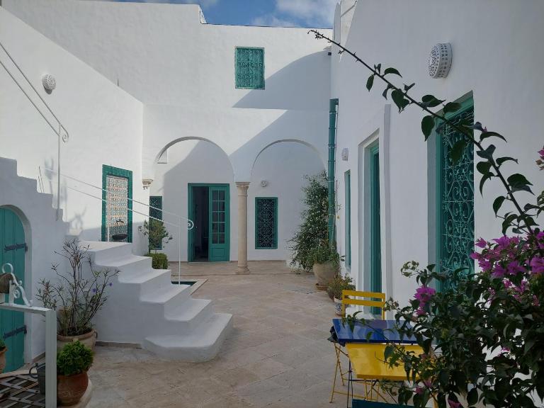 Dar Valou - B&B Radès