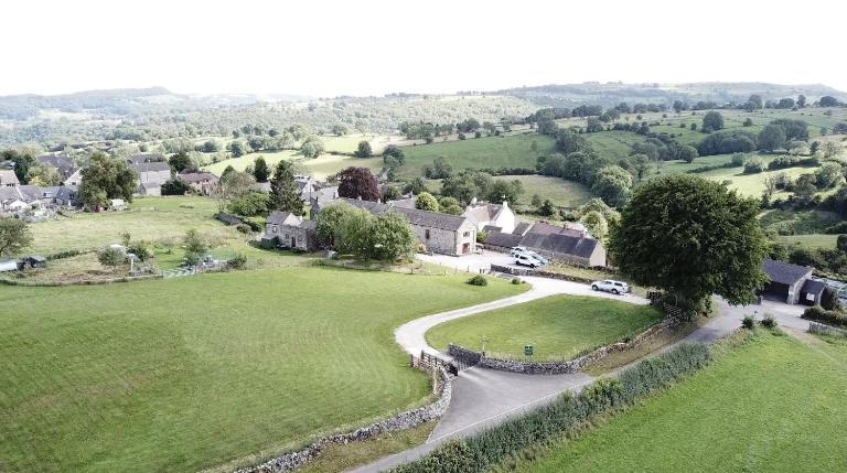 Chestnut Farm Holiday Cottages - Chambres d'hôtes Matlock